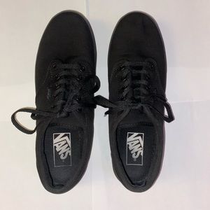 Women’s black vans